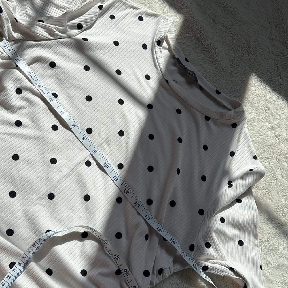 Suzy‎ Shier Polka Dot Ruched Long Sleeve – Size L | Femme Fit | Flirty Pattern | - Picture 5 of 7
